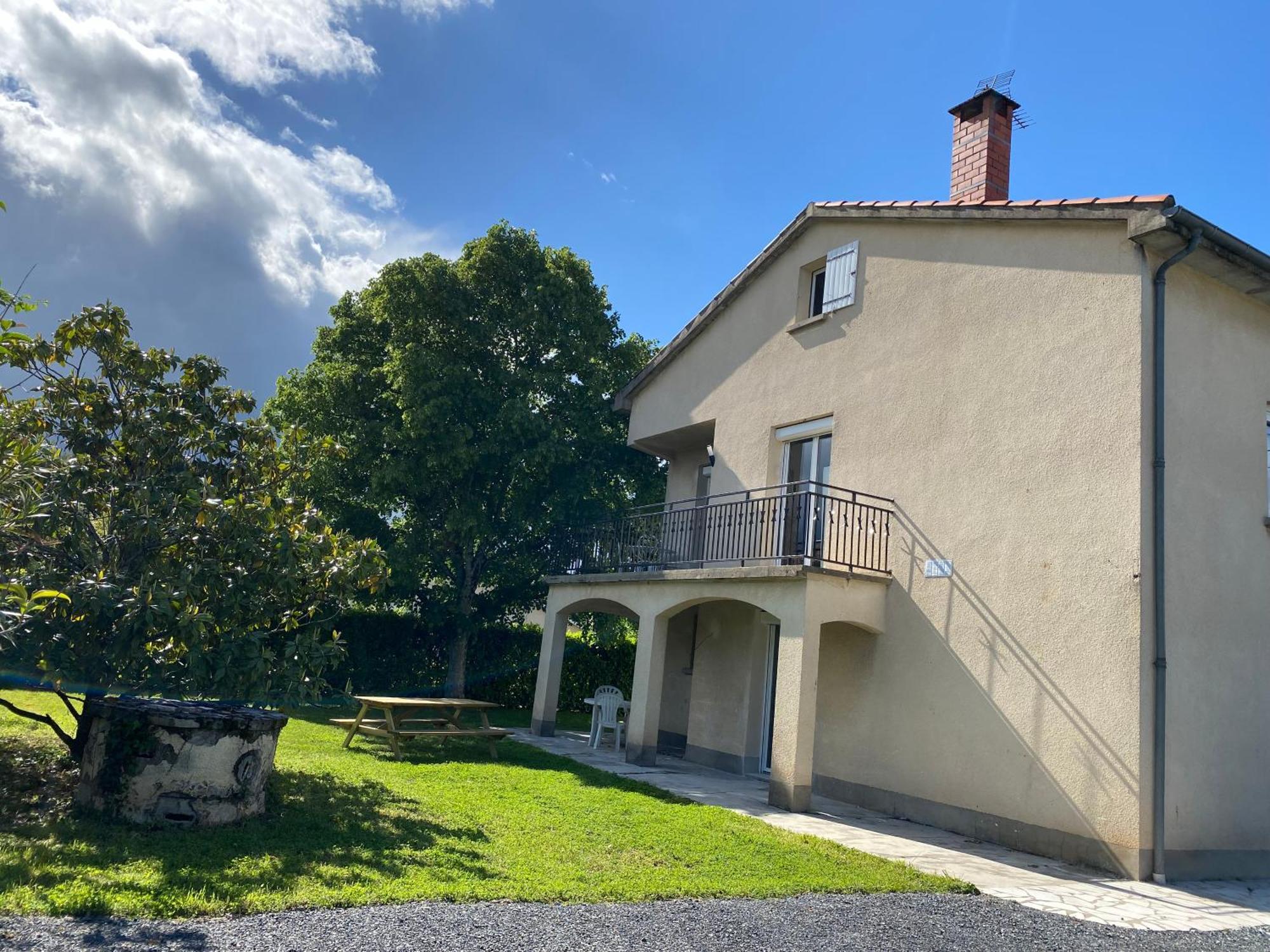 Au 3 Rue Manhes Apartment Albi Bagian luar foto